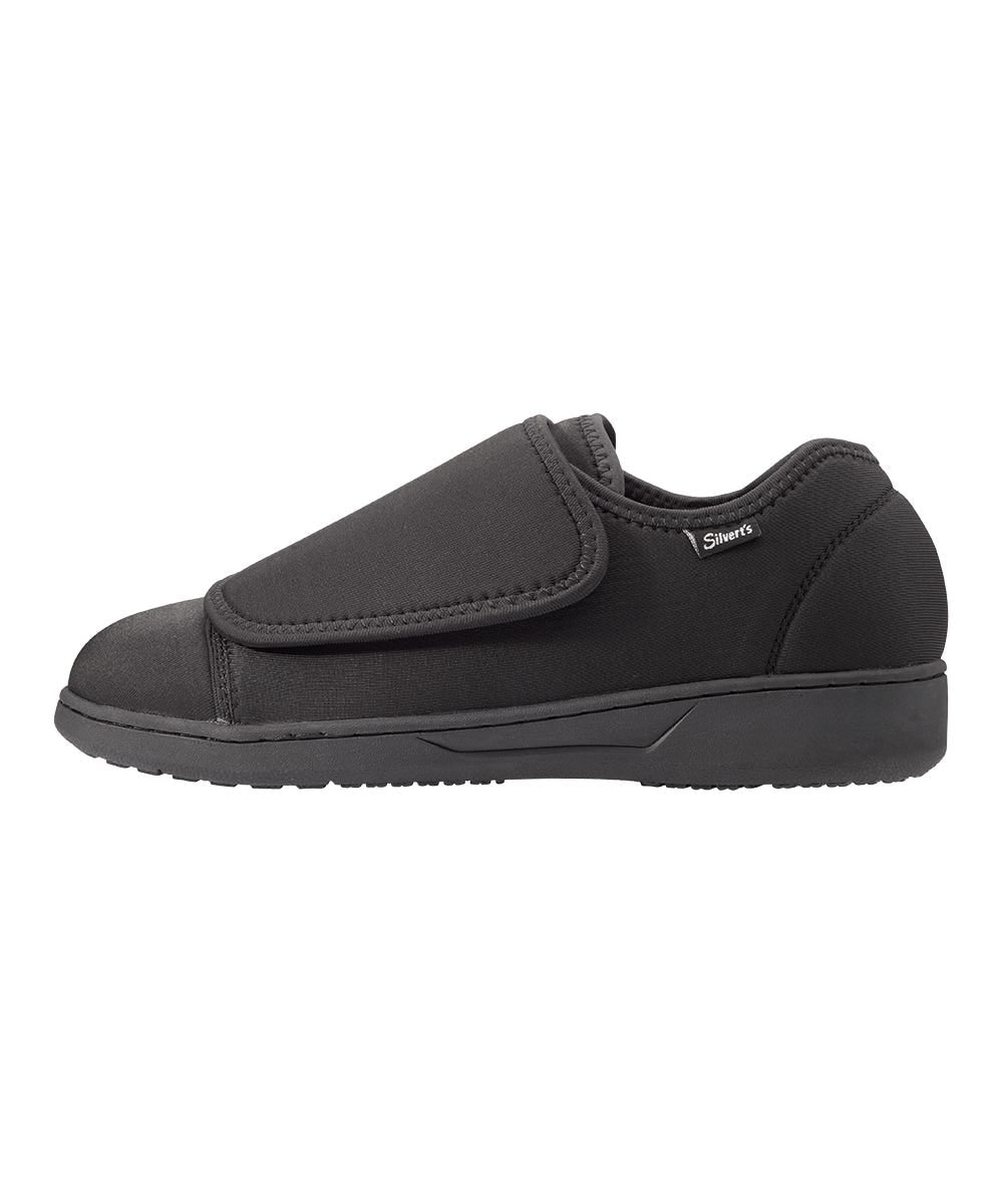 Women's Spill-Resistant Easy-Close Shoes