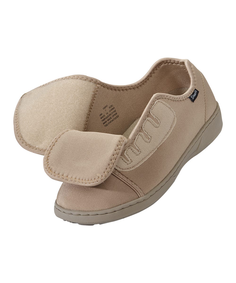 Women's Spill-Resistant Easy-Close Shoes