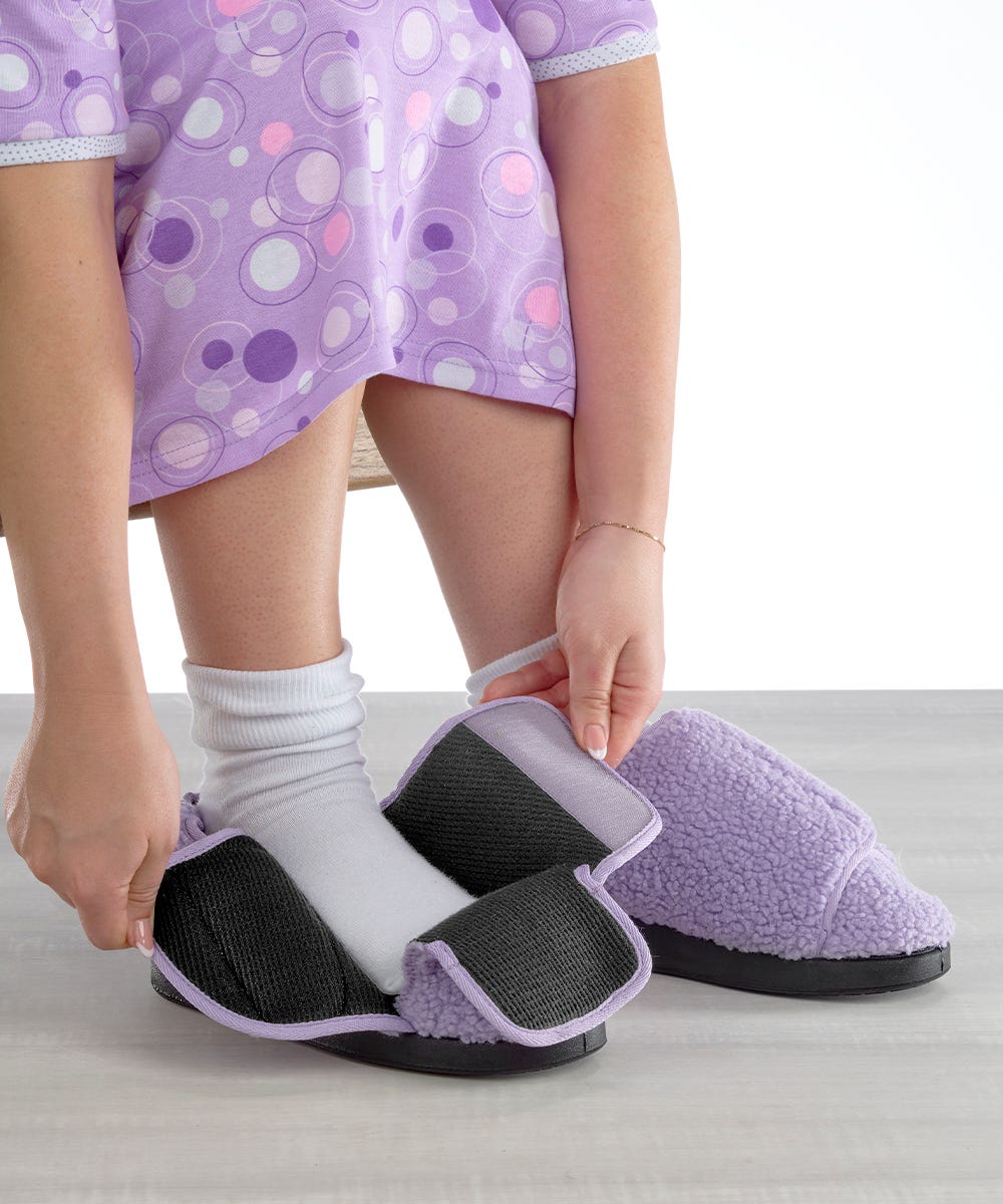 Women's Easy-Close Slippers