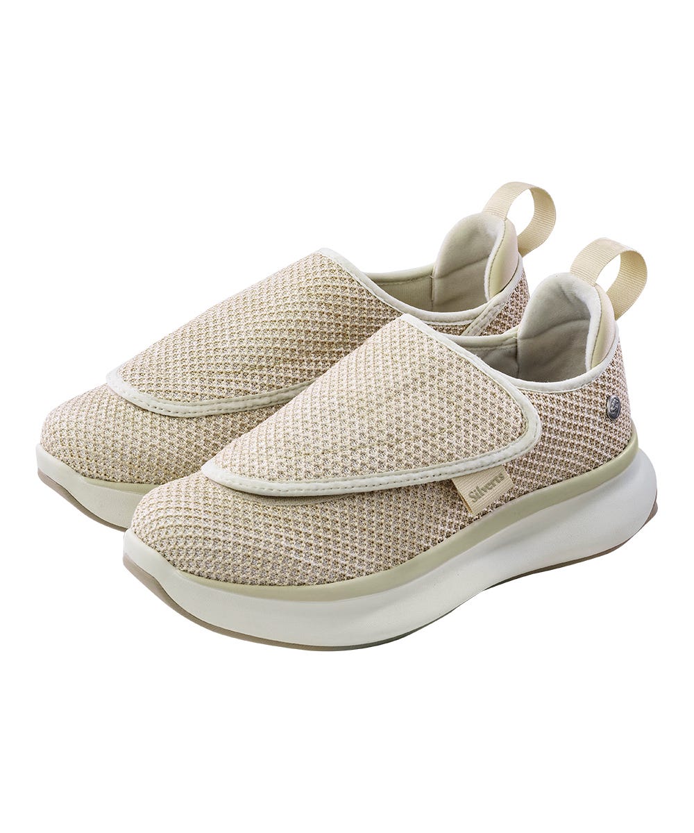 Women's Easy-Close Comfort Shoes