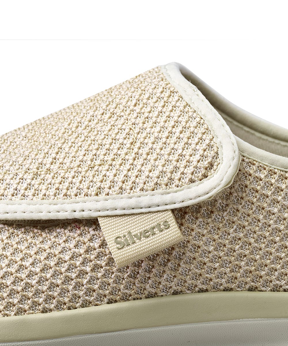 Women's Easy-Close Comfort Shoes